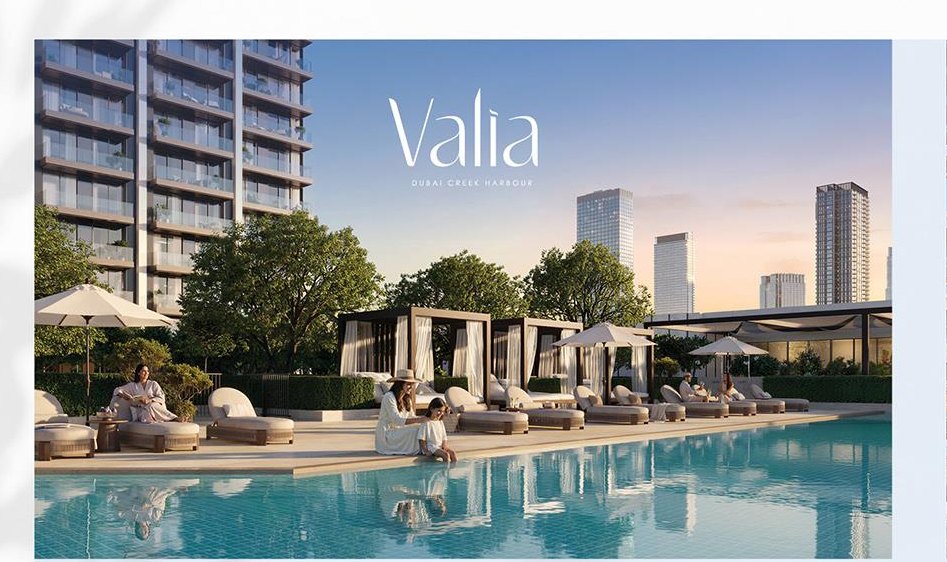 Main swimming pool on the VALIA podium deck